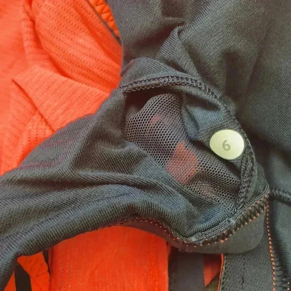 lululemon tank top size 6 - Picture 8 of 8